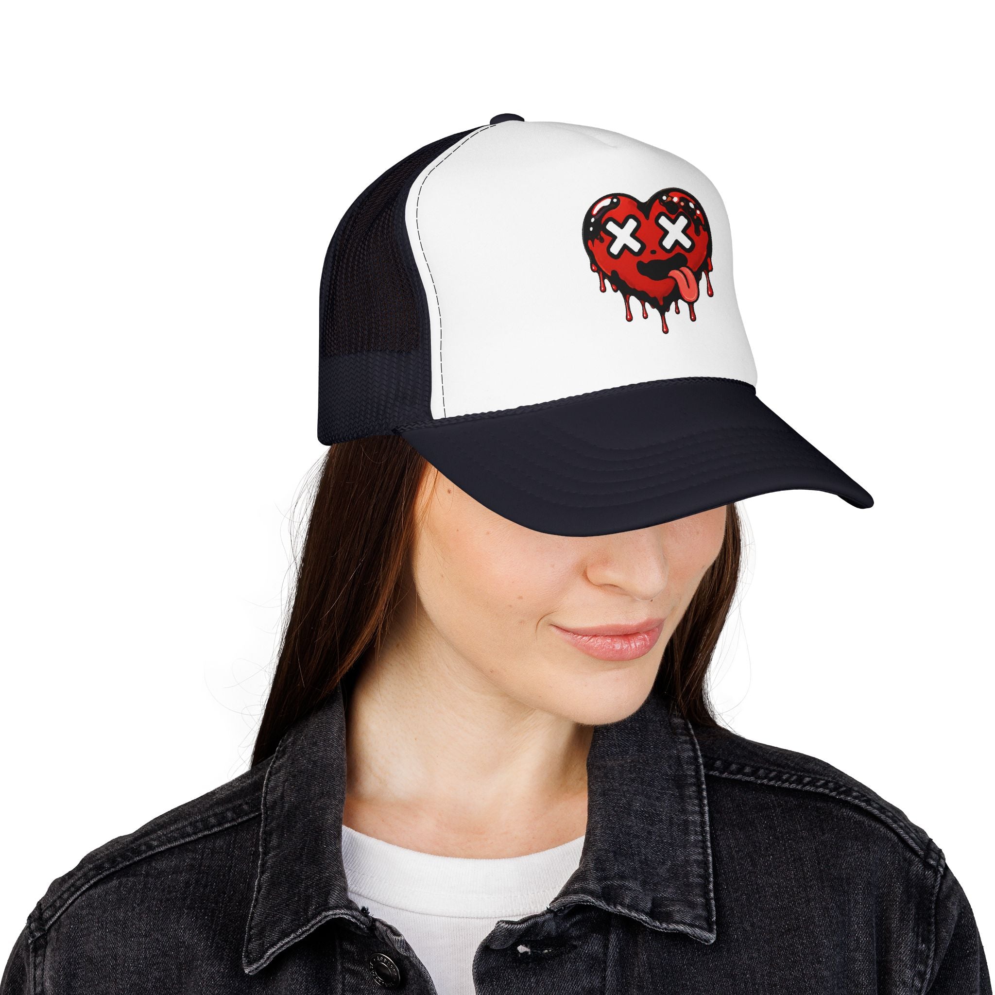 I'M A LEO - Heart print - Trucker Hat
