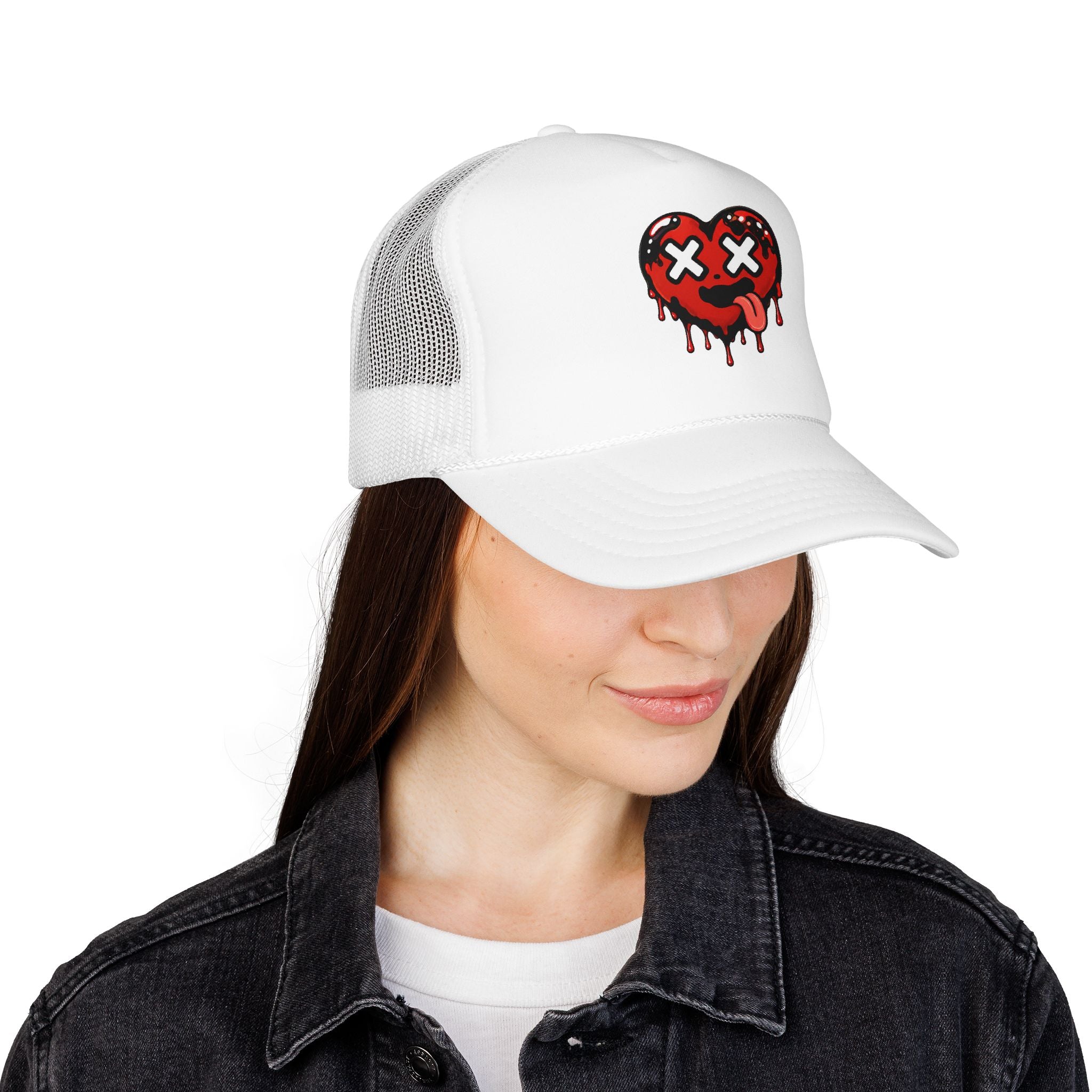 I'M A LEO - Heart print - Trucker Hat